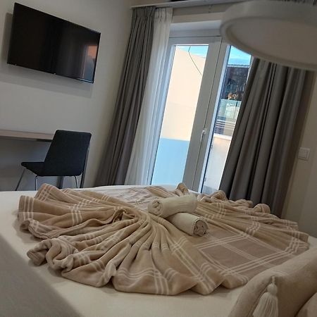 Hostal La Estacion Terrazas Madrid Exteriör bild