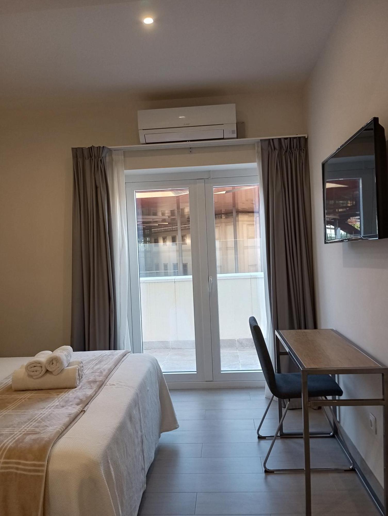 Hostal La Estacion Terrazas Madrid Exteriör bild
