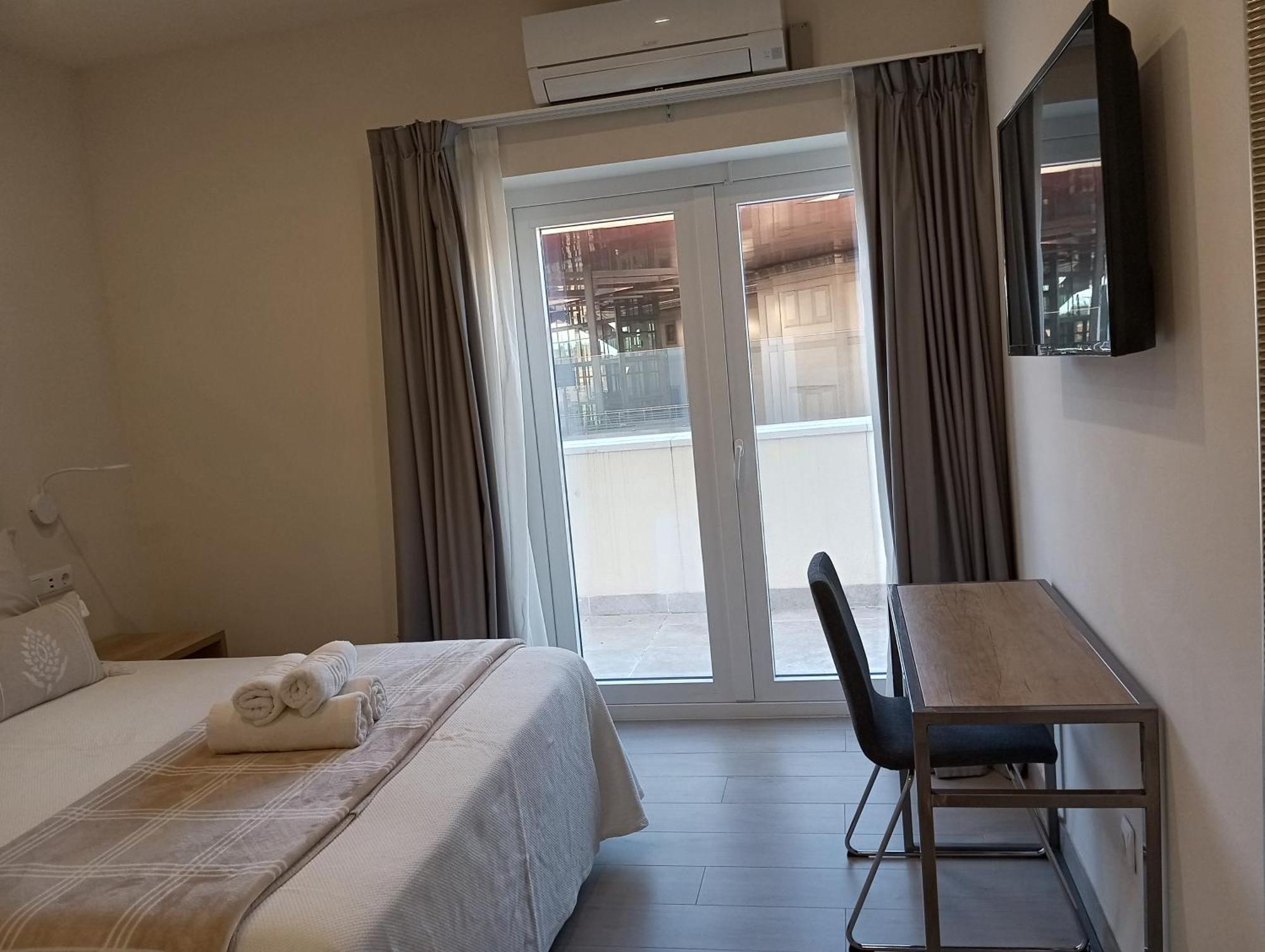Hostal La Estacion Terrazas Madrid Exteriör bild
