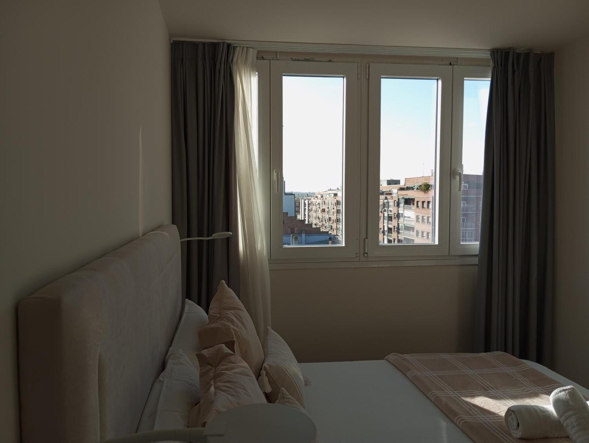 Hostal La Estacion Terrazas Madrid Exteriör bild