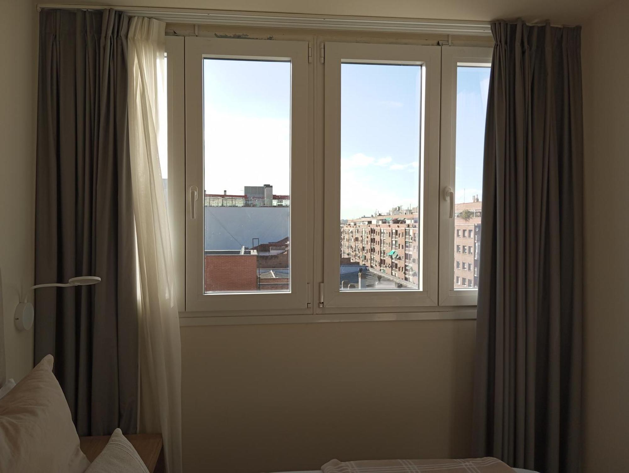Hostal La Estacion Terrazas Madrid Exteriör bild